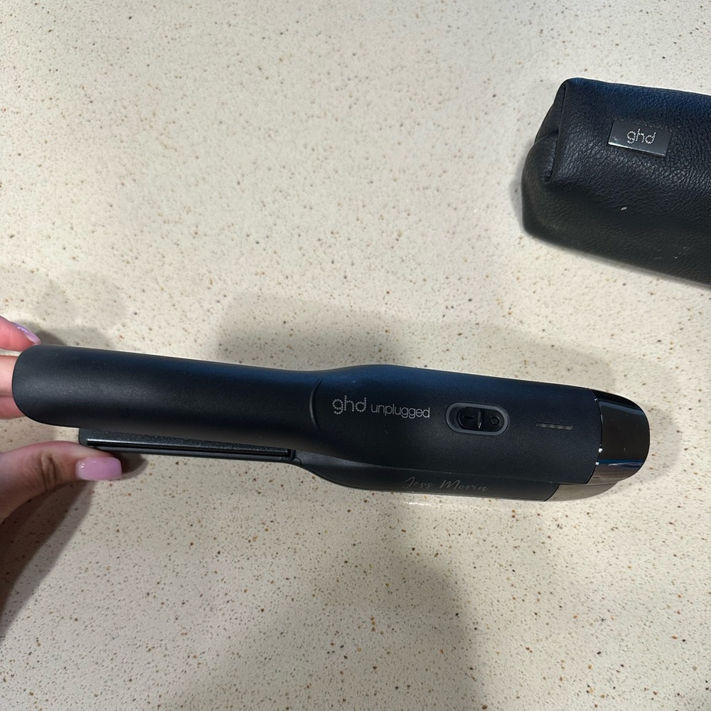 GHD UNPLUGGED STYLER - CORDLESS FLAT IRON